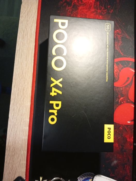 Смартфон Poco 4X 5G и подарък телефон