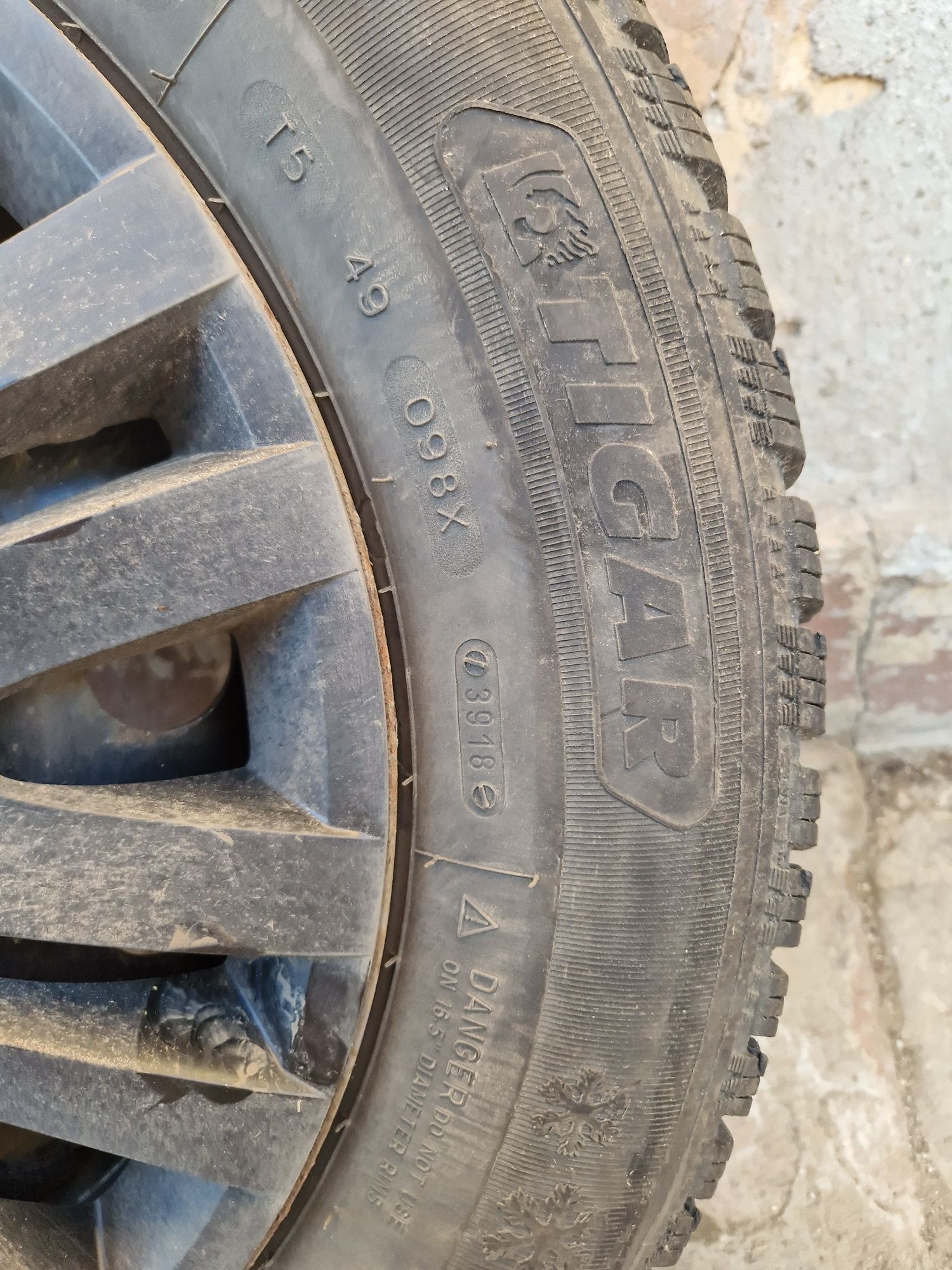 Cauciucuri Iarnă Jante Tabla 215/60 R16