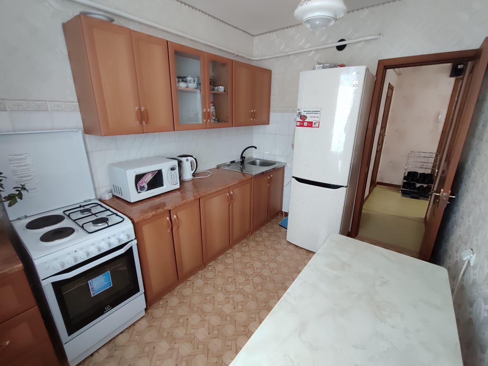 Продам 2 х комн квар. 5-12, 1  этаж