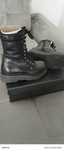 Ghete negre din piele