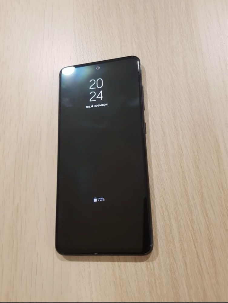 Телефон Samsung Galaxy A51
