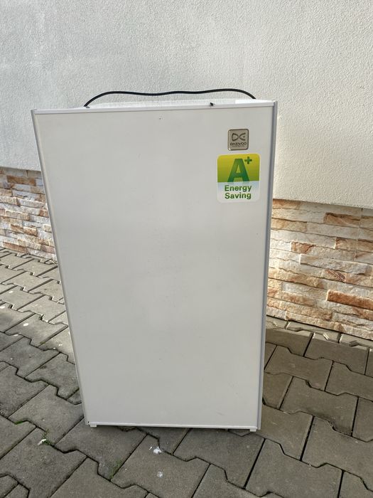 Vand frigider , stare ft buna