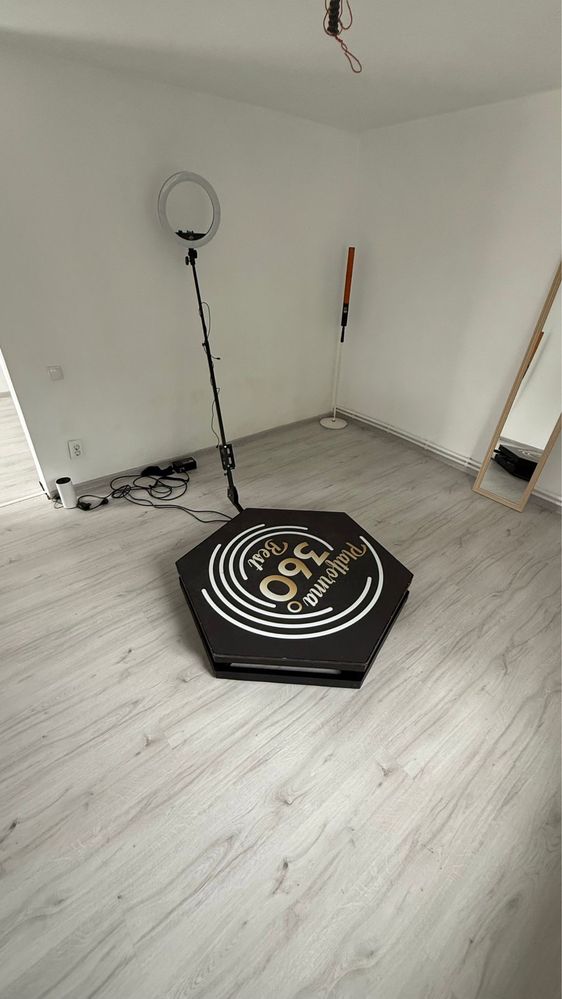 Platforma 360 si Oglinda Magica