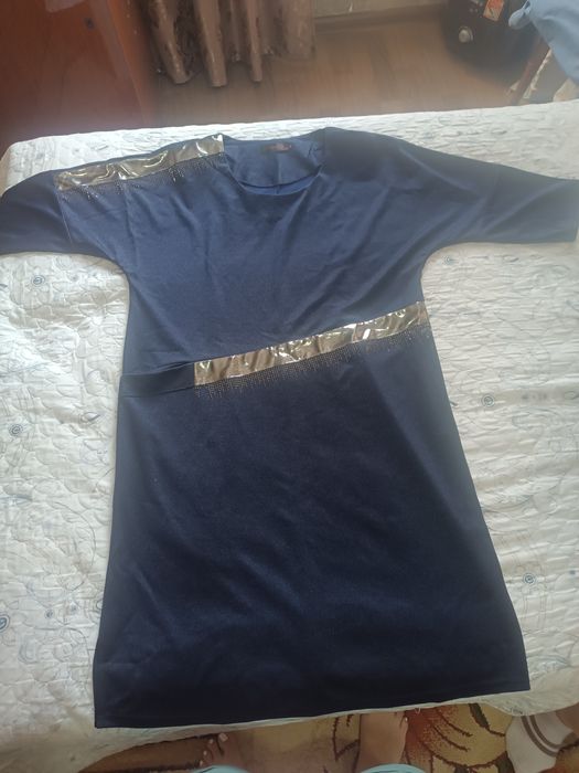 Платья женские вечерние