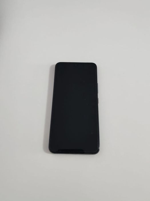 Vând telefoane: Samsung S22, Samsung S23 Ultra ceam spart nu display-u