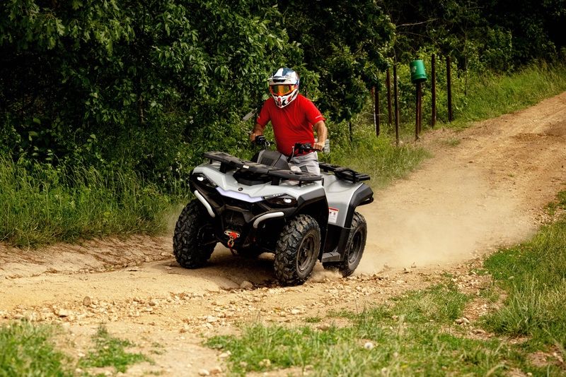 MYMOTO vinde : ATV Hisun Guardian4x4  400, nou, garantie, rate.