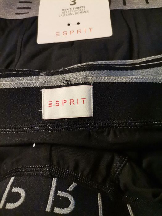 Vand boxeri pentru bărbați