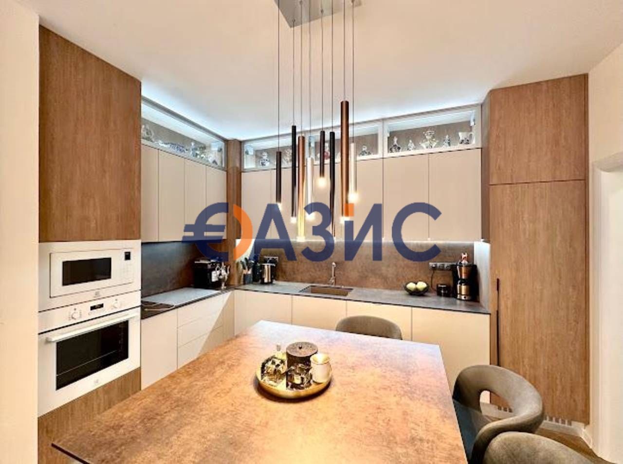 Продава се Тристаен апартамент в с. Равда, Област Бургас - 150 кв.м за 1734 €/кв.м - Снимка #12