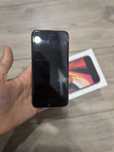 Продам Iphone SE 64 gb красного цвета