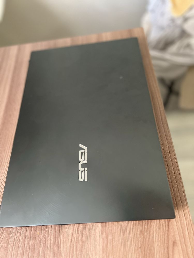 Asus Zenbook Pro 15