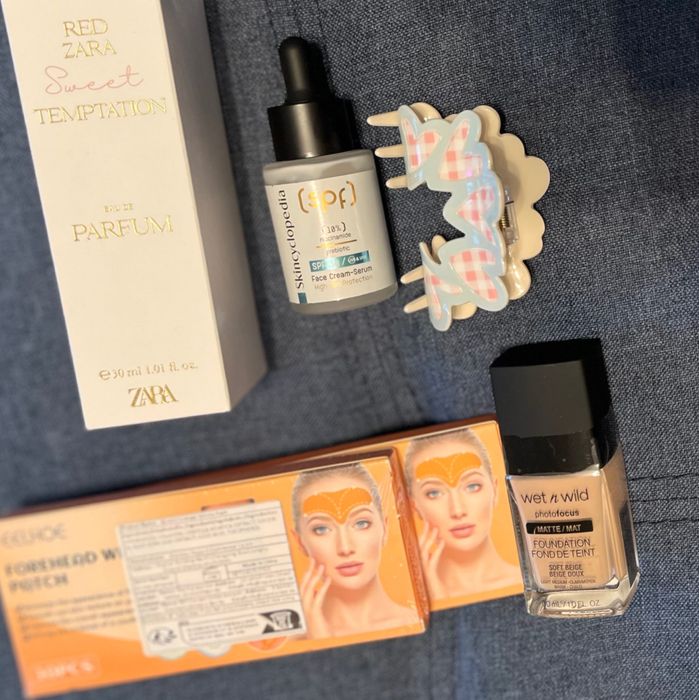 Предлагам сет от парфюм Zara, фон дьо тен, пачове за чело, шнола и SPF