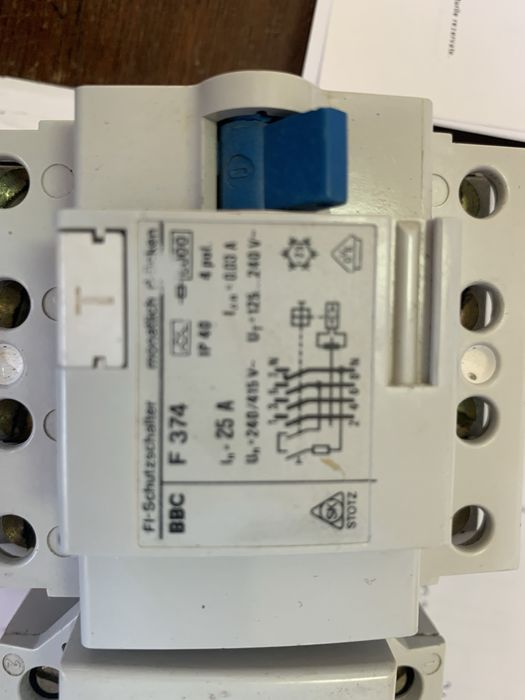 Siguranta diferentiala tetrapolara