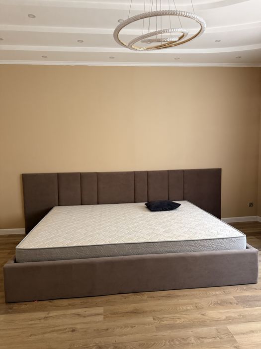 Продам кровать 2,5 на 2