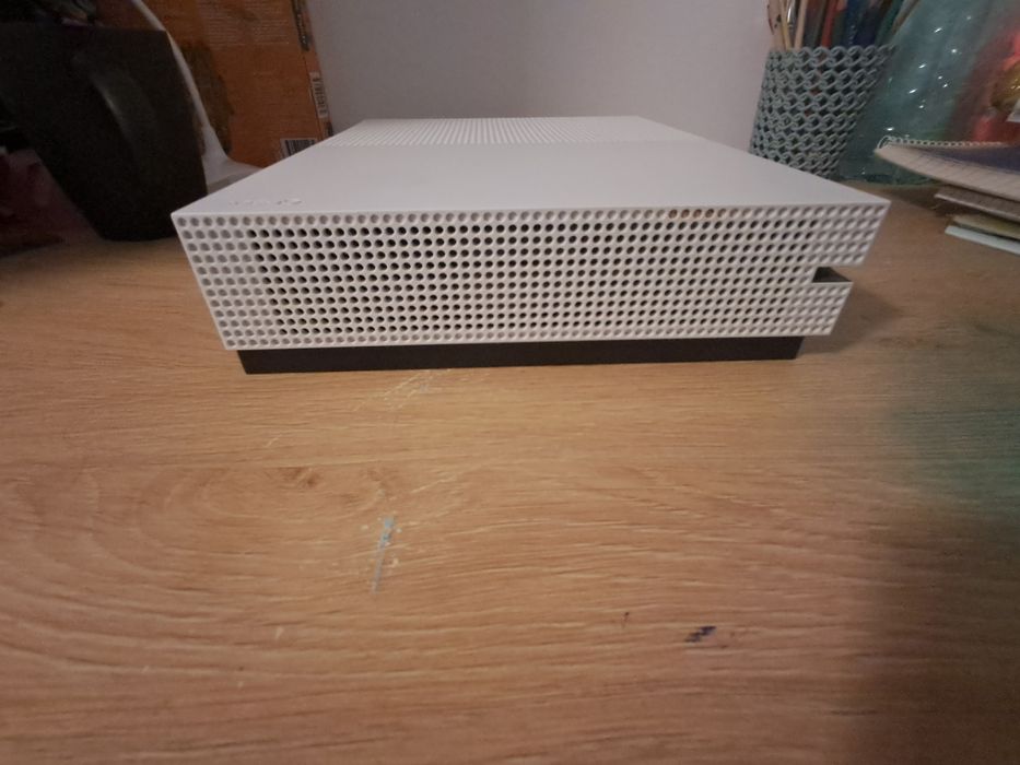 Model:Xbox one s,capacitate:500gb