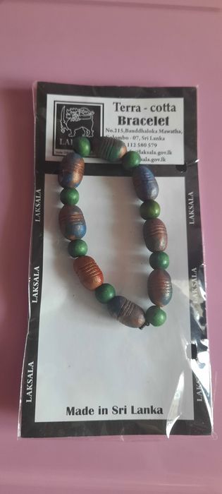 Чисто нова гривна х 6лв.,медальон за 12лв