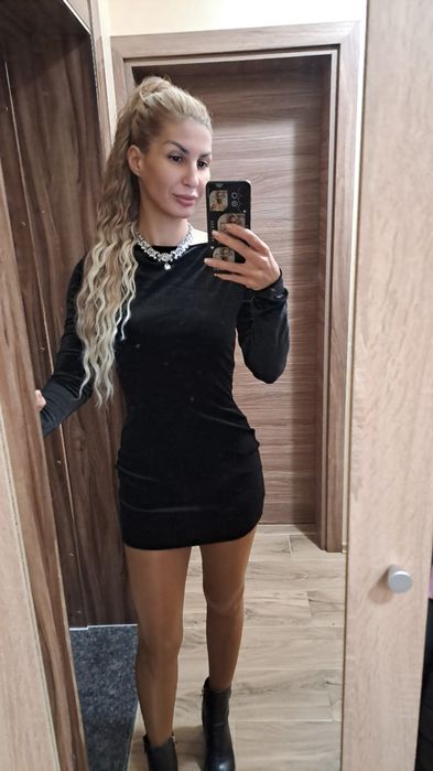 Черна рокля кадифе