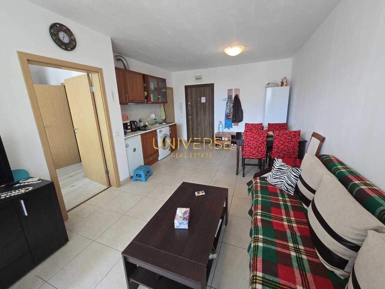 Продава се Двустаен апартамент в к.к. Слънчев бряг - 60 кв.м за 1200 €/кв.м - Снимка #2