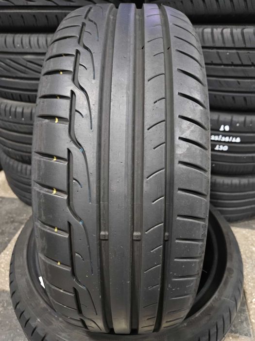 2бр 205/40/18 DUNLOP RFT 7мм грайфер дот:19г безплатен монтаж+++