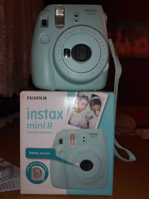 Fujifilm Instax Mini 9 - Фотоапарат за моментни снимки