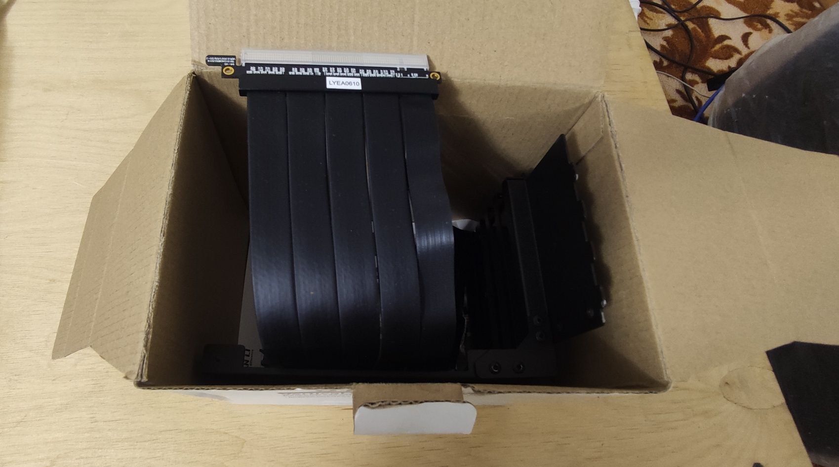 Продам райзер для видеокарты (vertical gpu mounting kit) pci express 4