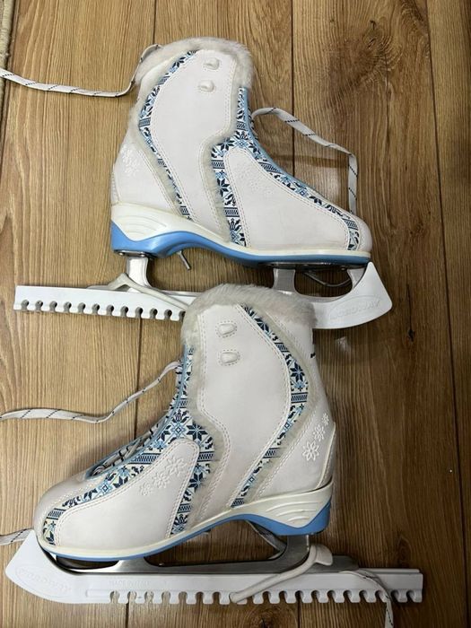 Продам женские коньки Nordway, размер 36