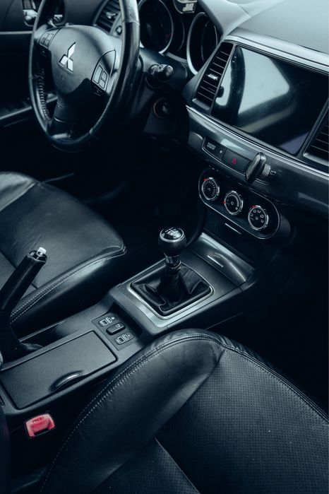 Mitsubishi Lancer 1.8 143 CP