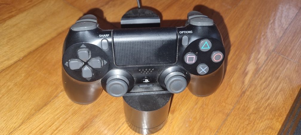 PlayStation 4 pro 1tb