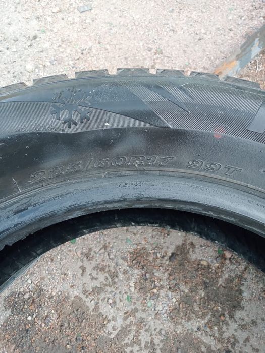 Продается шины зимние