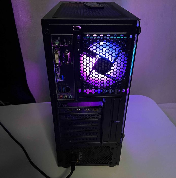 OFERTA PC Gaming Ryzen 5 3600x RX 5700XT Cs2 Fortnite Fivem Gta5