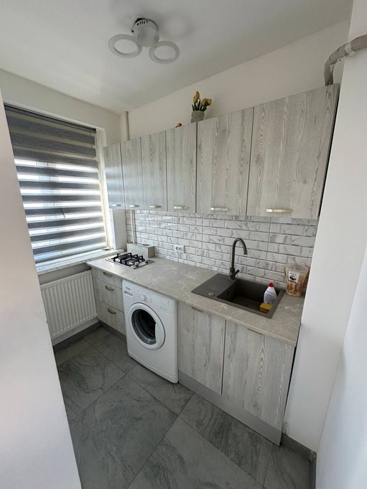 Garsoniera de închiriat