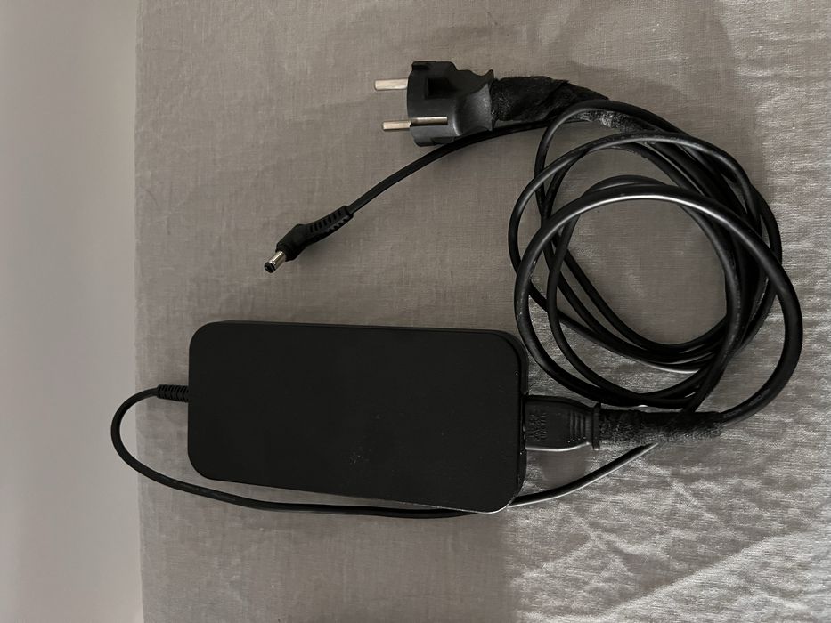 Intel NUC Skull Canyon I7-6770HQ 16GB DDR4