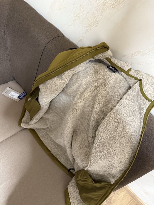 Чисто ново дамско яке jack wolfskin