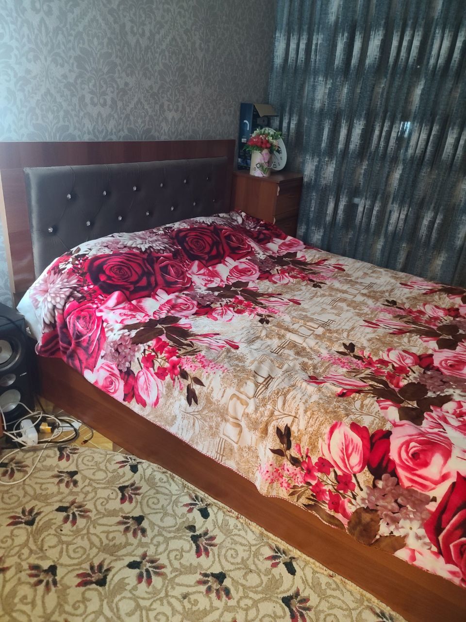 Срочно продается гЧирчик шкаф.краввть тремо