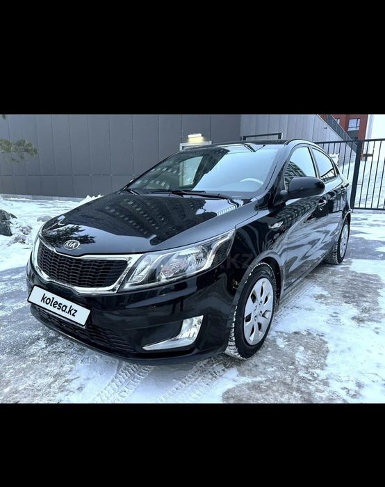 Продам машину  Киа Рио  2015 года