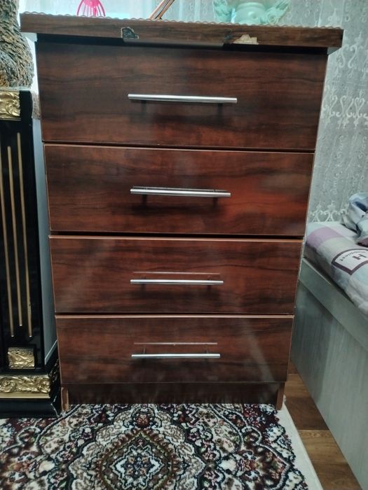 Камод и камод в хорошем состоянии