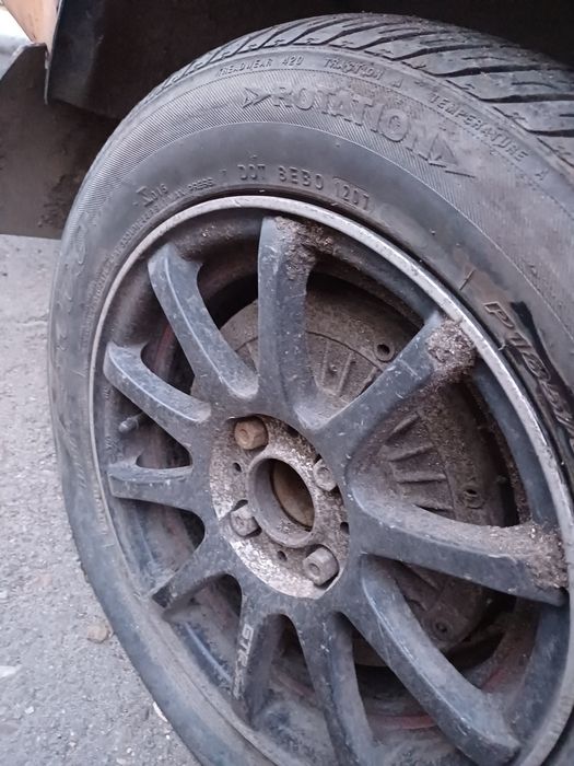 Продам диски с резиной
