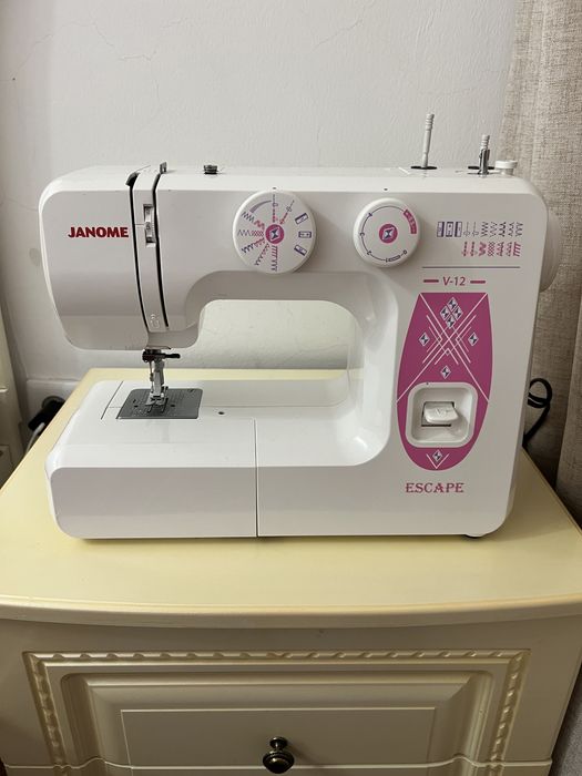 Швейная машина новая