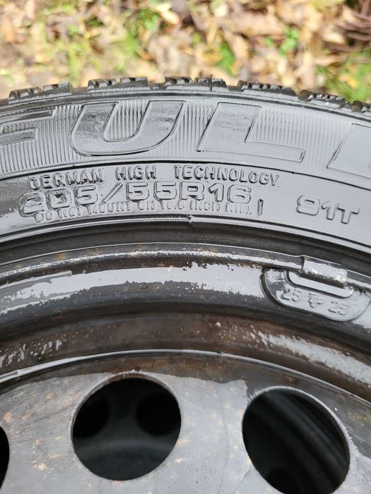 Roți de iarnă 205 55 r16.