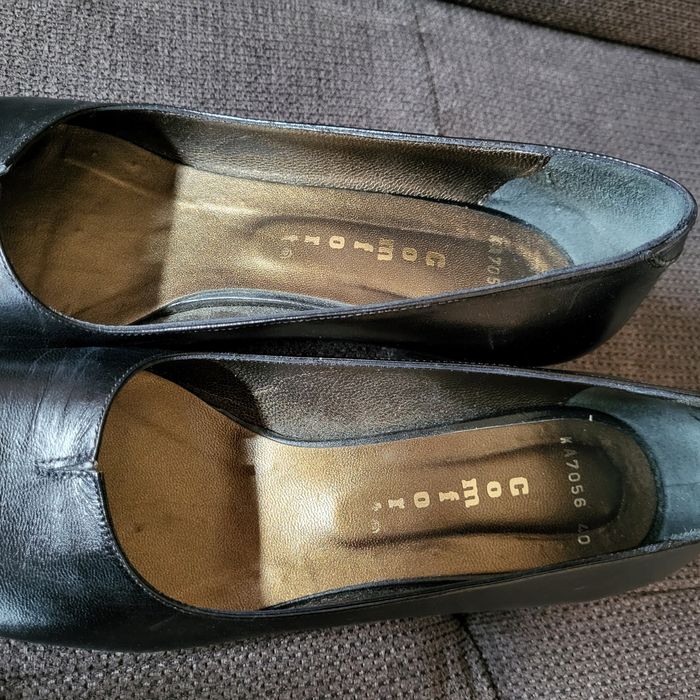 Обувки от естествена кожа на нисък ток 40 номер