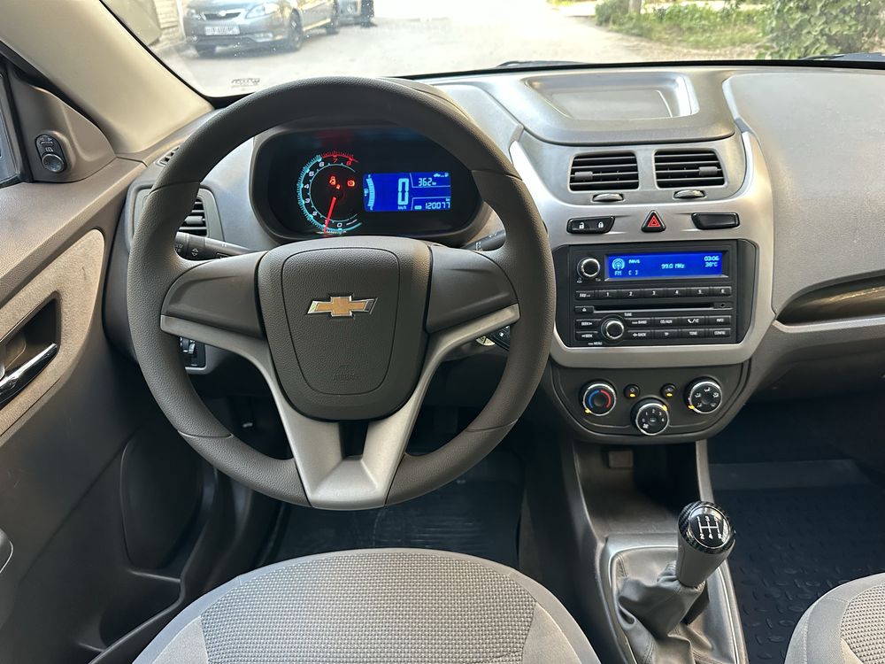 Продаеться Chevrolet Cobalt 2015 год