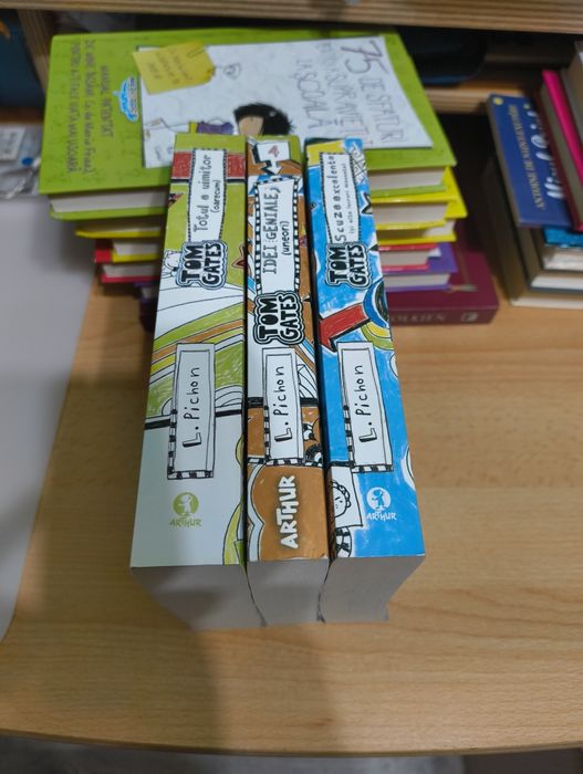 Tom Gates Volumul 1, 2 și 3 idei geniale, totul e uimitor