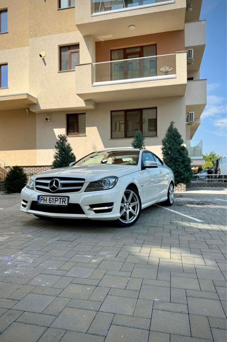 Mercedes-Benz C220 Coupe AMG Blueefficiency