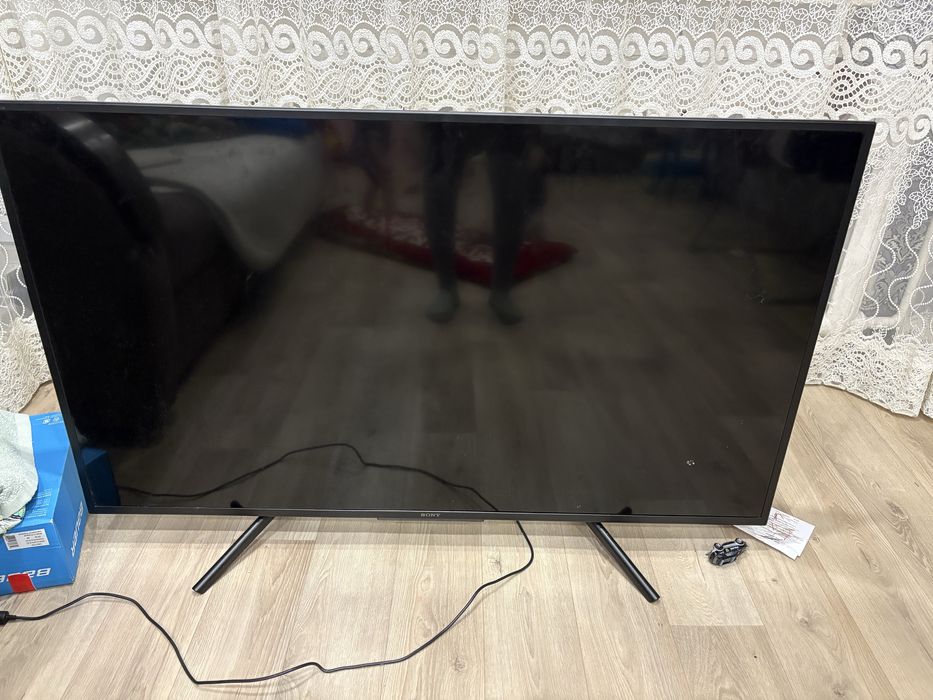 Продам телевизор нерабочий