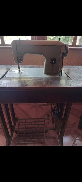 Mașină de cusut ILEANA