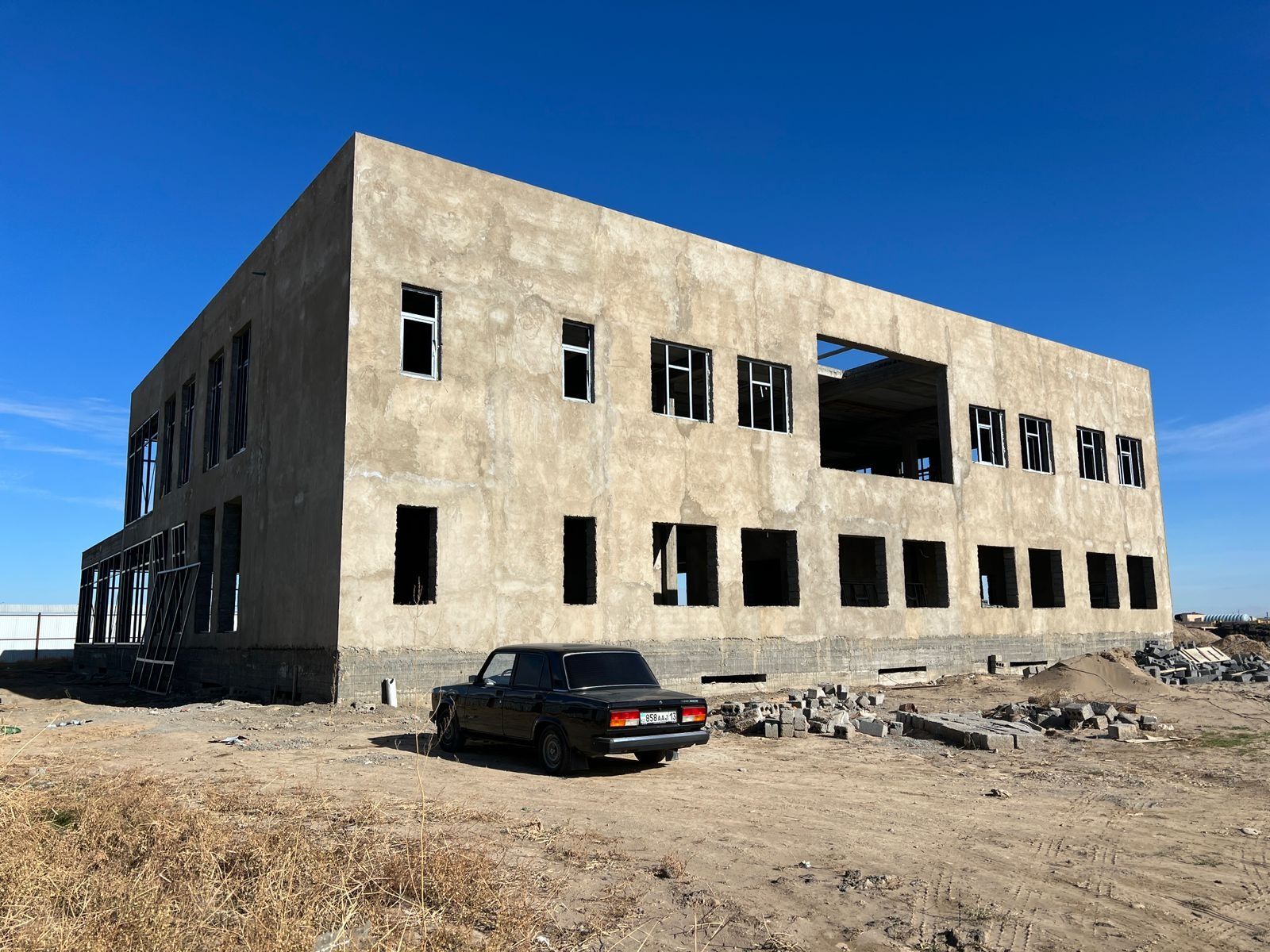 Продаётся здание в районе нового города в Туркестане