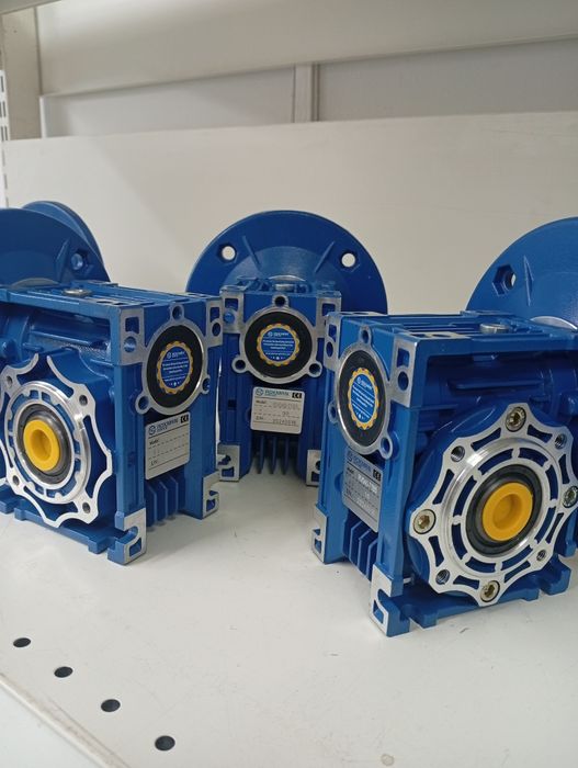 Электродвигатели, мотор-редуктор,редуктор новые и бу