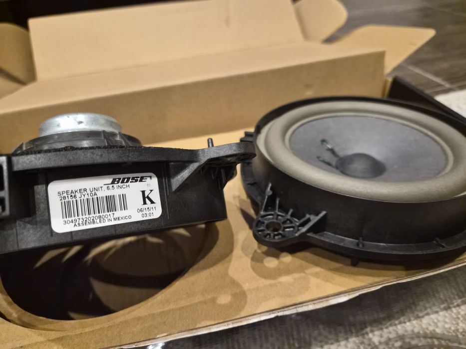 Difuzoare boxe/ auto BOSE originale stare perfectă