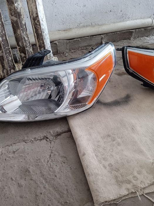 Передние фары комплект