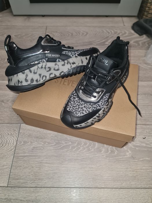 Дамски спортни обувки Стив Маден