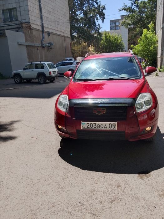 Джили Эмгранд х7 2015